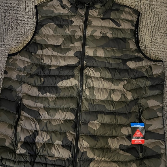 Mens Big & Tall Columbia camo vest with reflective tech - Picture 6 of 6